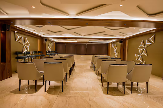 Banquet dining setup