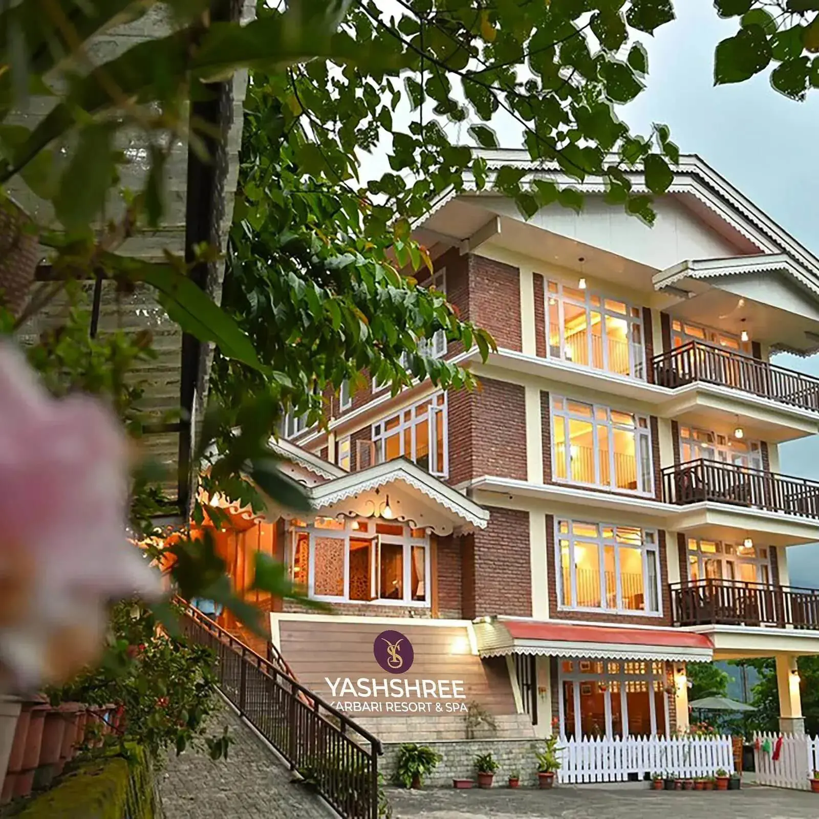 Yashshree Karbari Resort & Spa,Yangang luxury hotel by Sumi Yashshree Hotels
