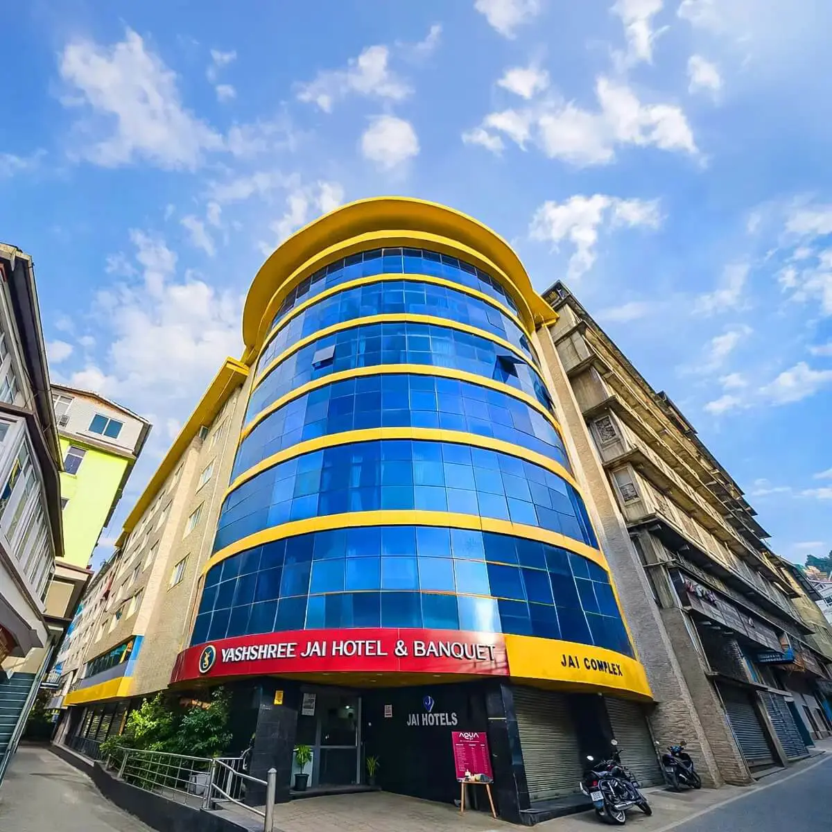 Yashshree Jai Hotel & Banquet, Darjeeling luxury hotel by Sumi Yashshree Hotels