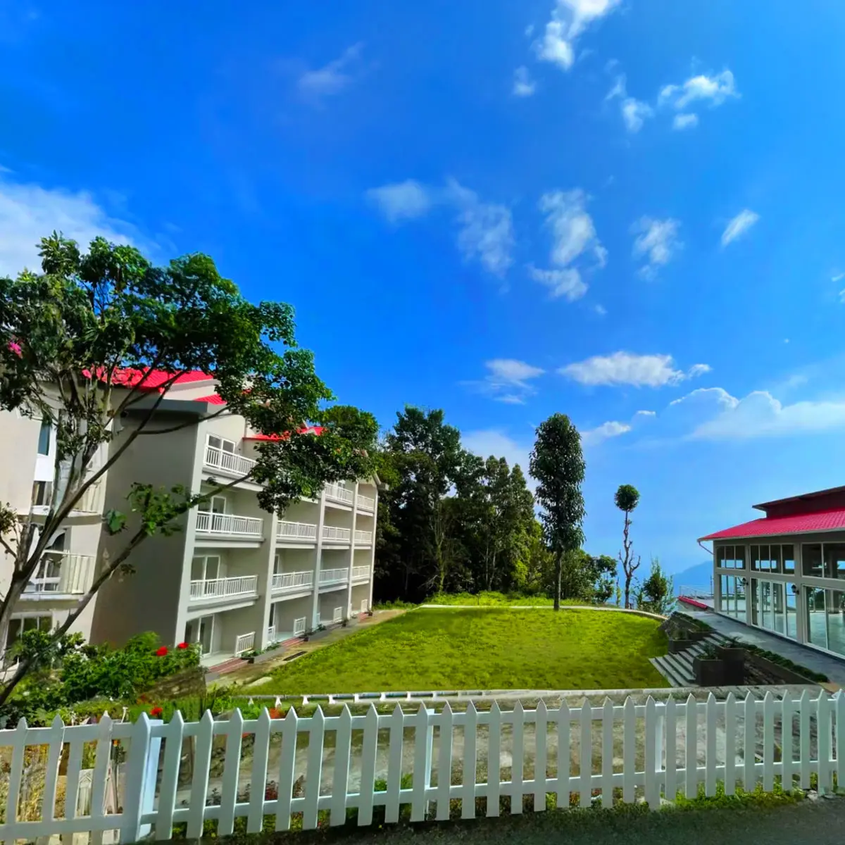 Yashshree Resorts & Spa luxury hotel by Sumi Yashshree Hotels