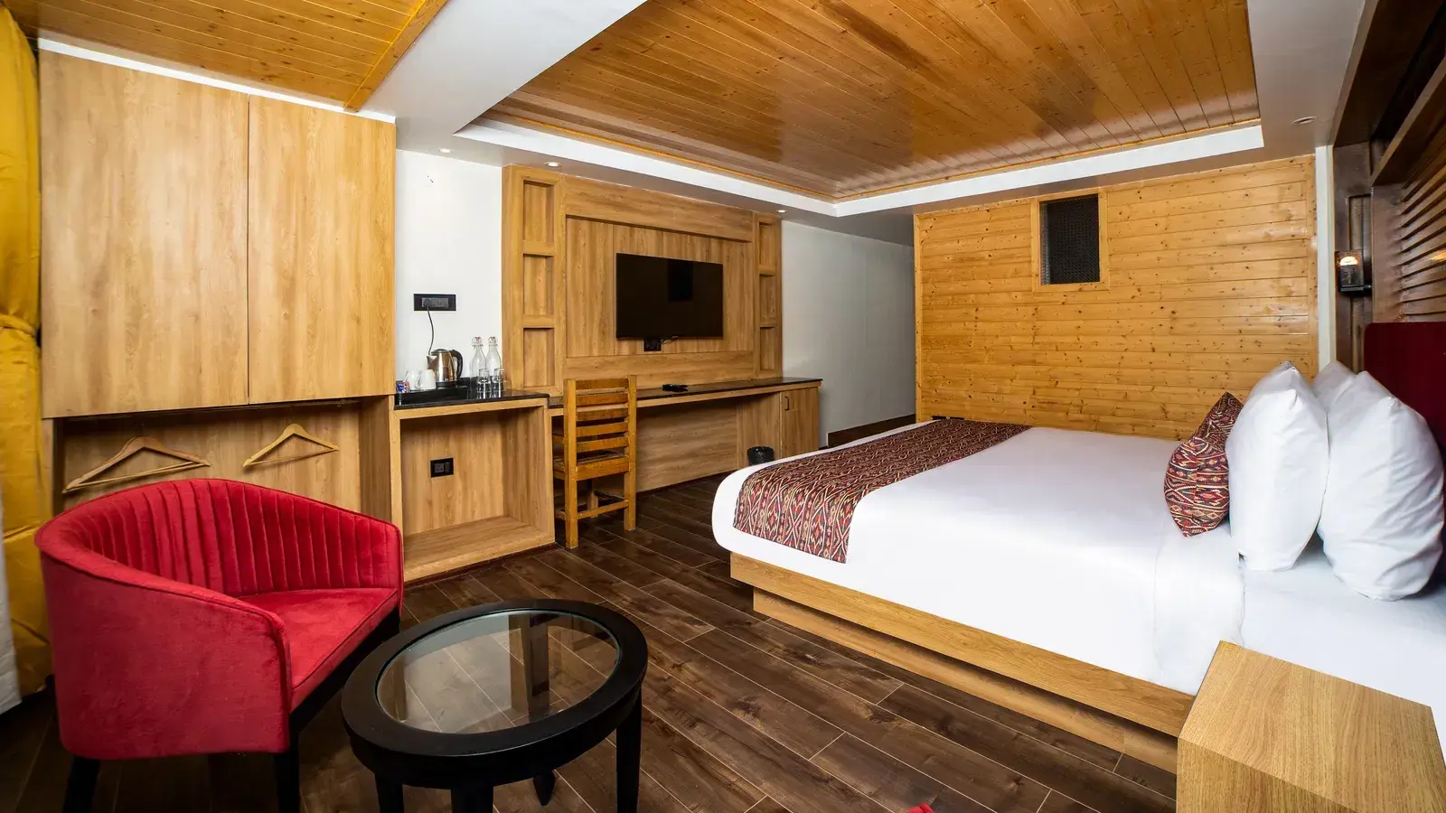 Yashshree Premium View Room