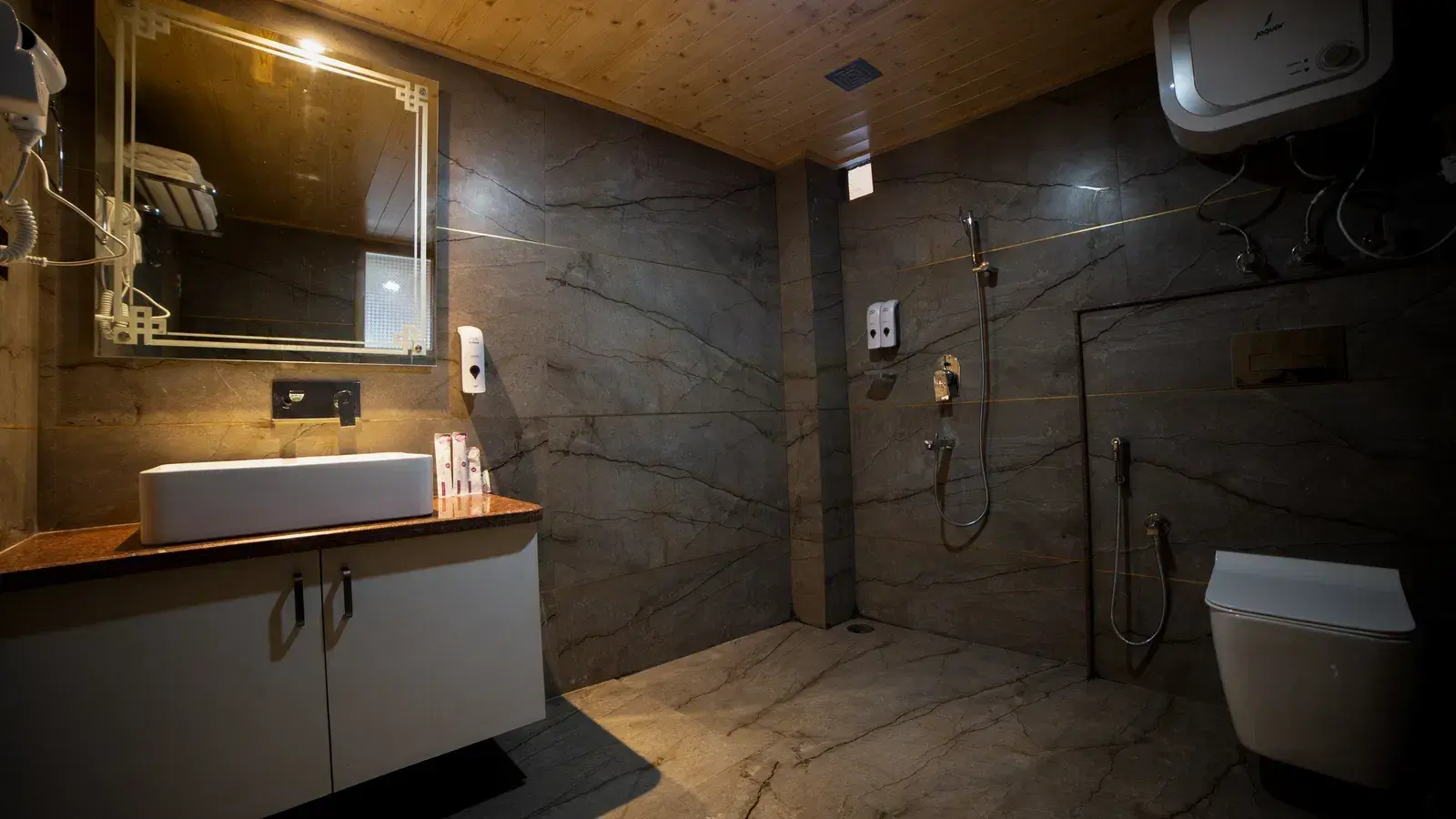 Yashshree Premium View Room