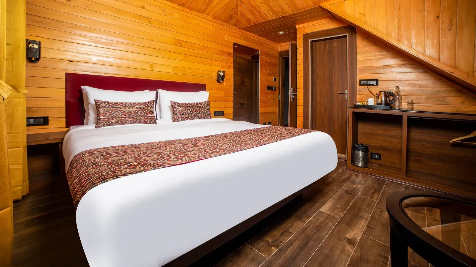 Yashshree Standard Room