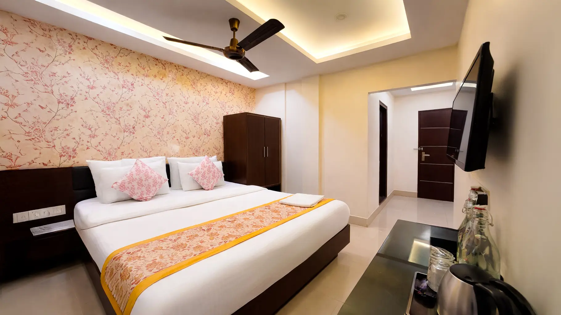 Deluxe AC Room