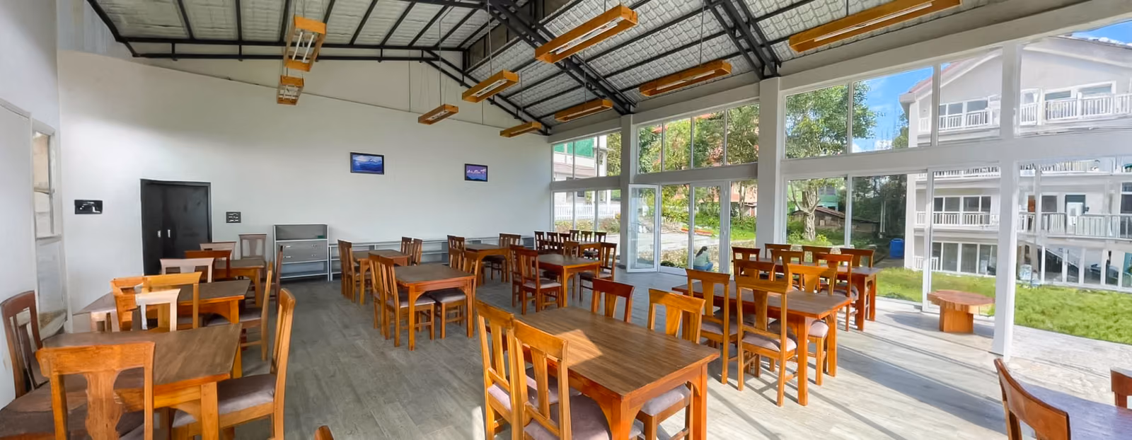 Dorjeeling Kitchen - A Taste of India and Beyond